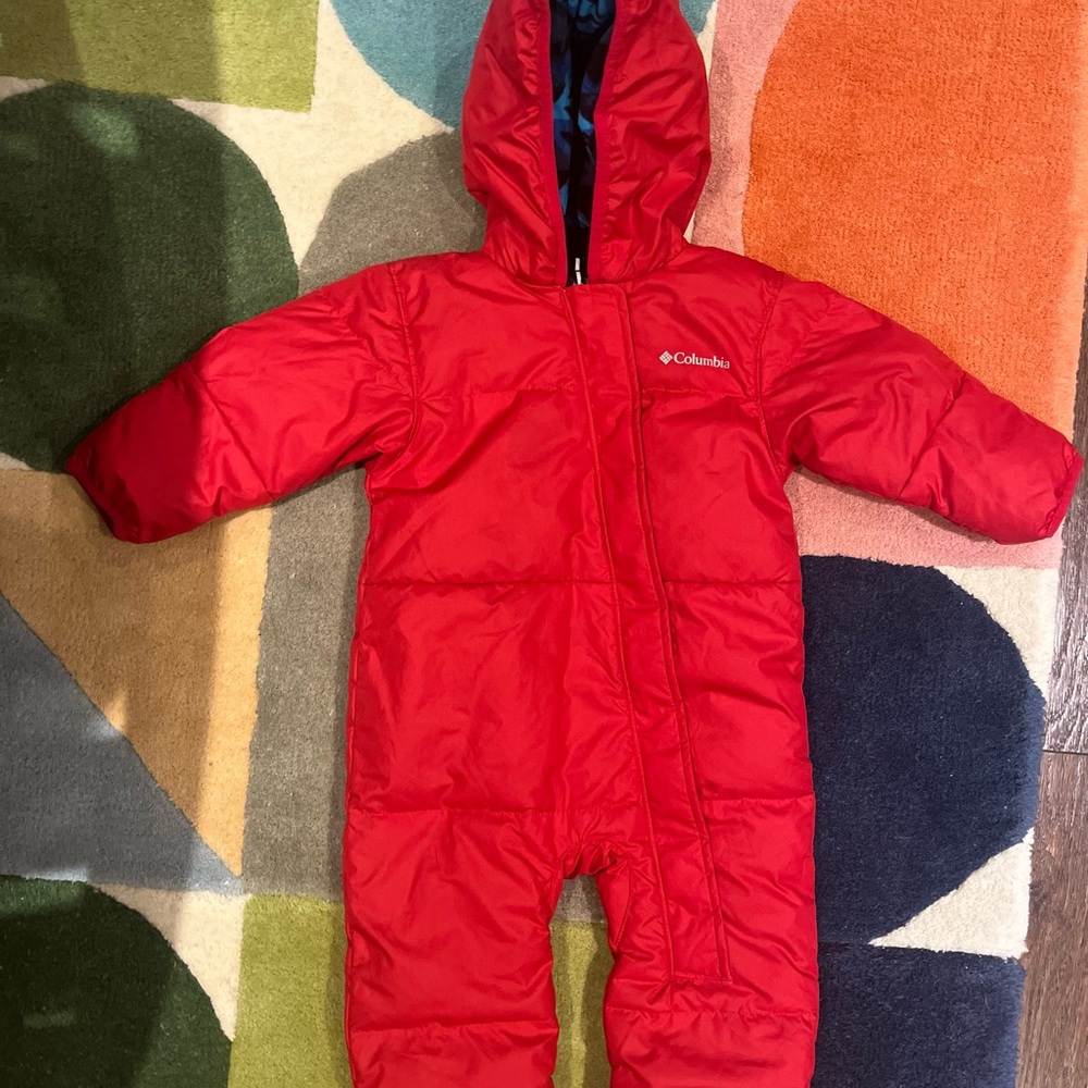 NWOT Columbia Baby Down Snuggly Bunny Bunting